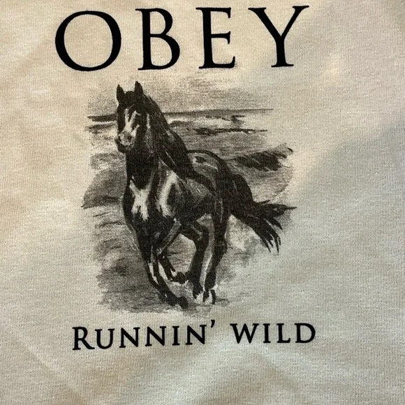 Obey Running Wild Graphic T-ShirtbMena Medium - Picture 4 of 9